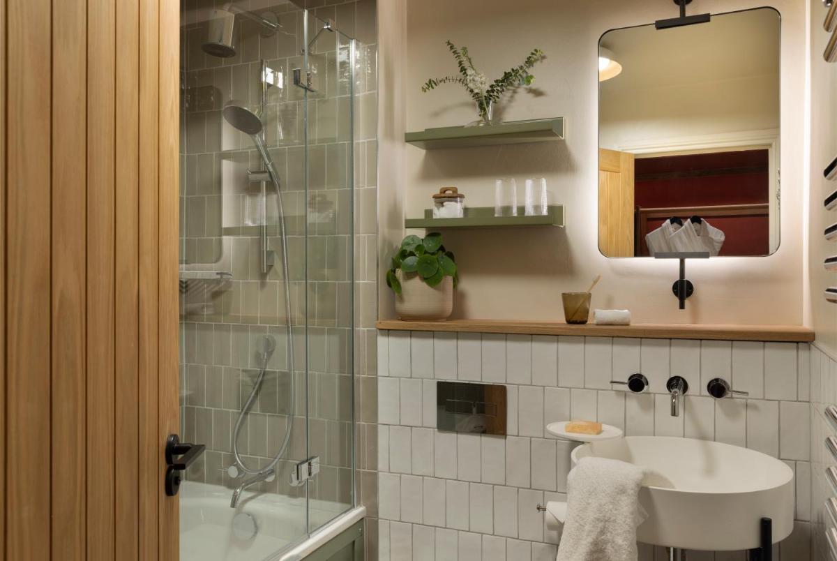 New Park Manor Hotel