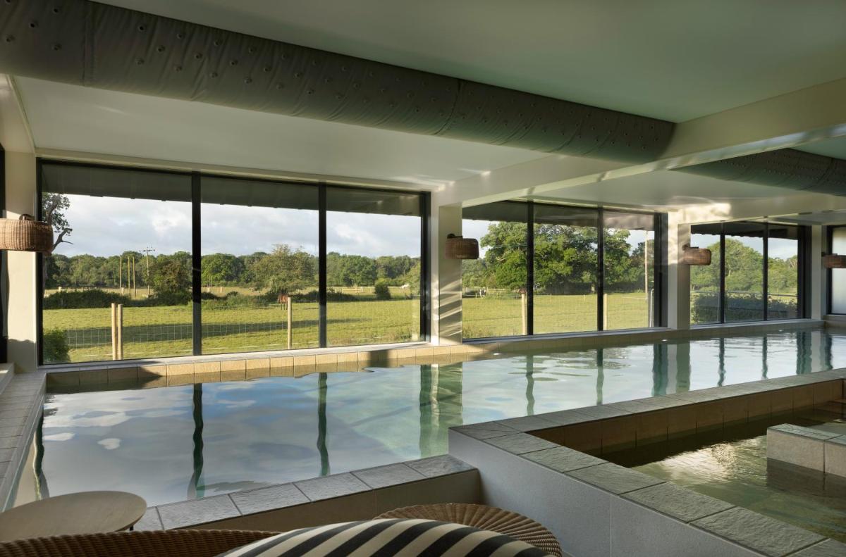 New Park Manor Hotel