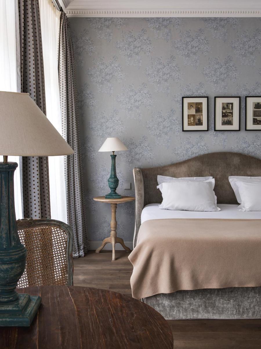 New Hotel Roblin