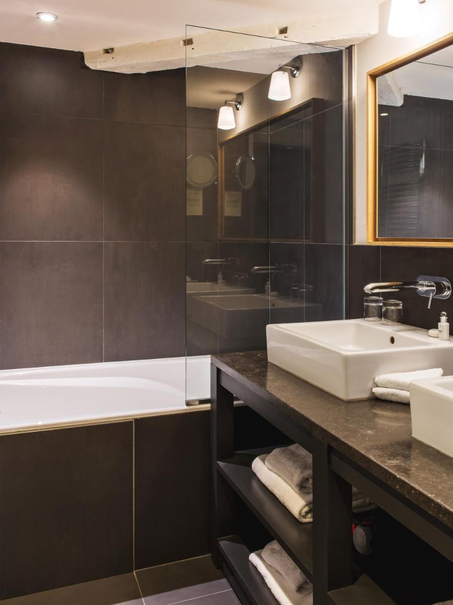 New Hotel Roblin