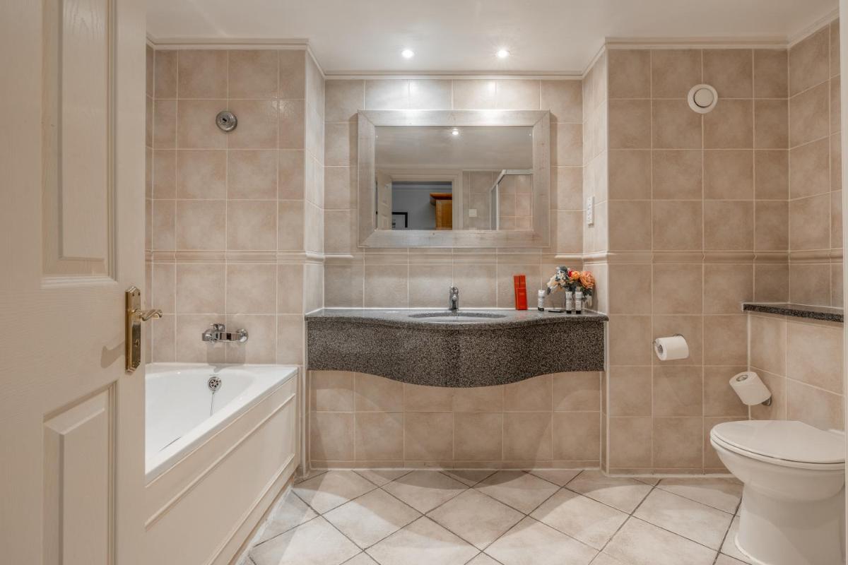 Muthu Newton Hotel (Near Inverness Airport)