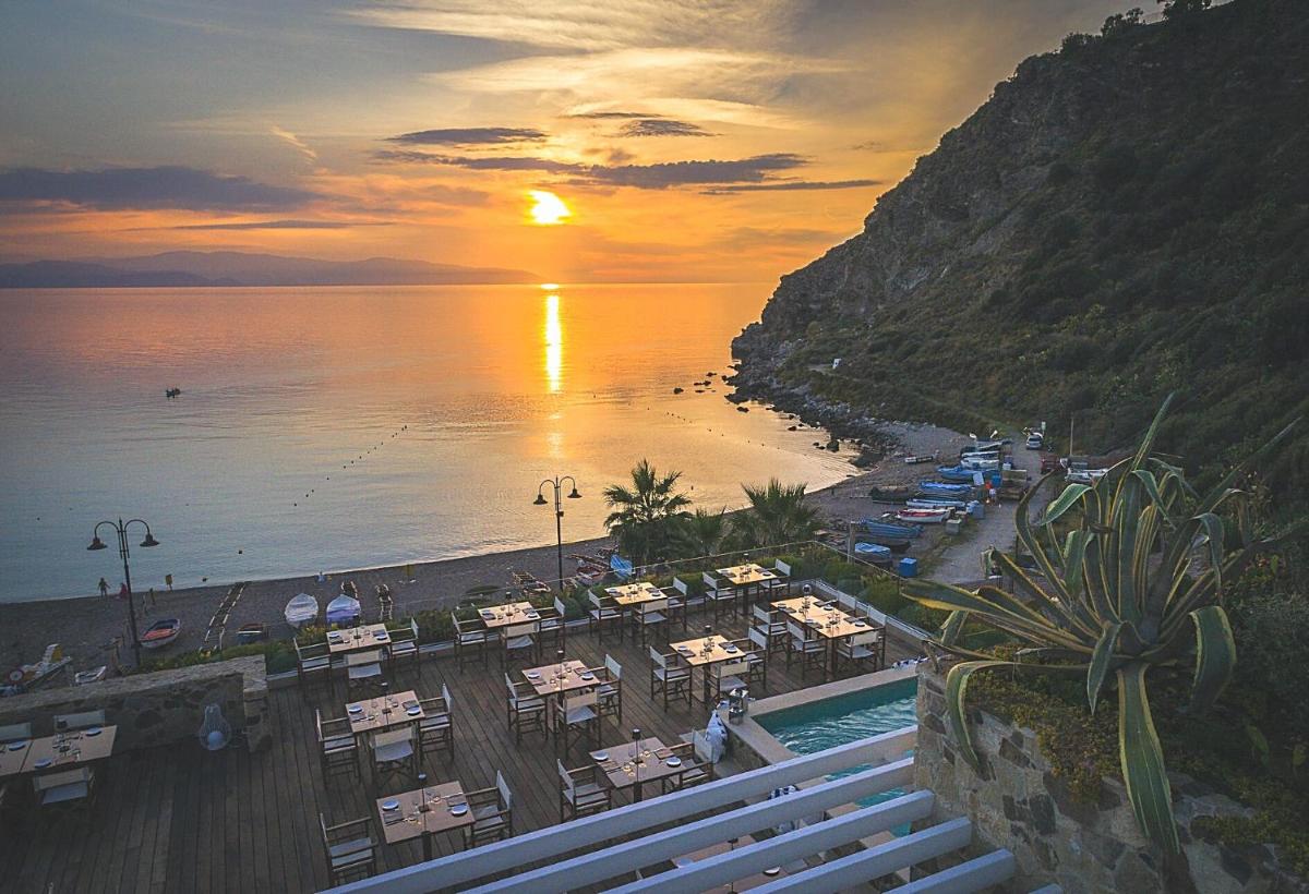 Ngonia Bay Boutique Hotel