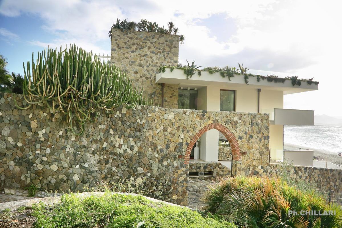 Ngonia Bay Boutique Hotel