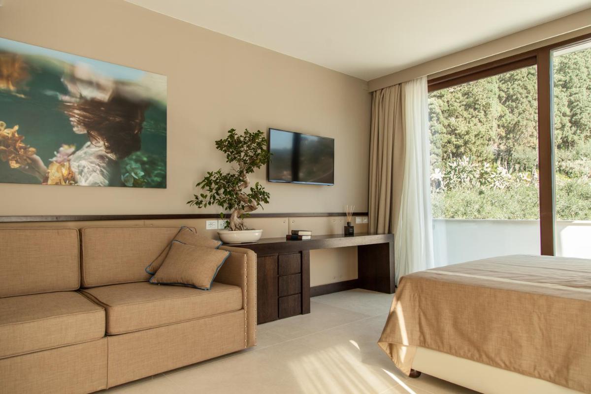 Ngonia Bay Boutique Hotel
