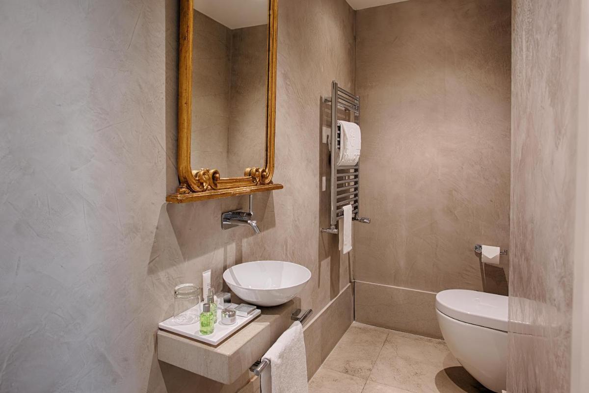 Porta Rossa Hotel Firenze, Colbert Collection