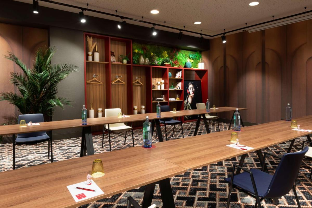 NH Collection Madrid Suecia