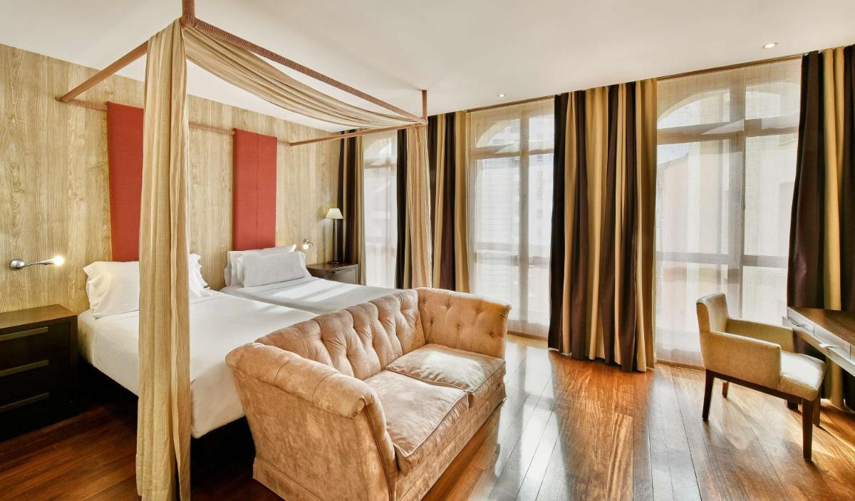 NH Collection Palacio de Burgos