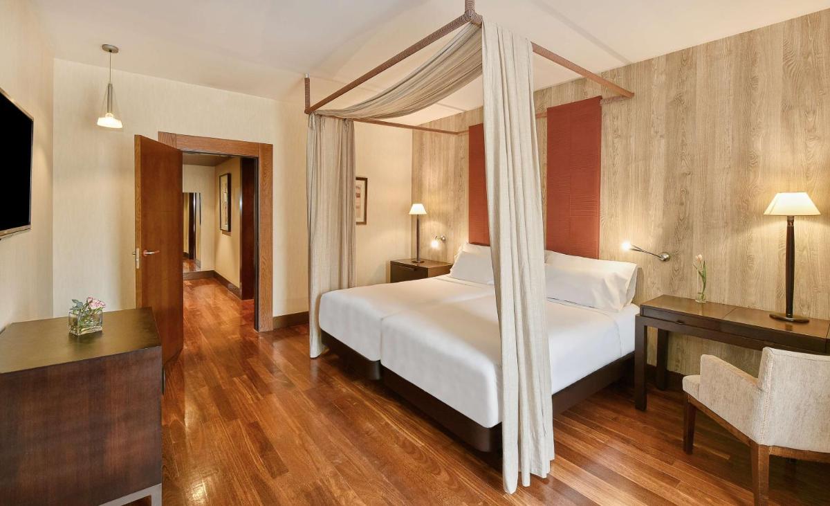 NH Collection Palacio de Burgos