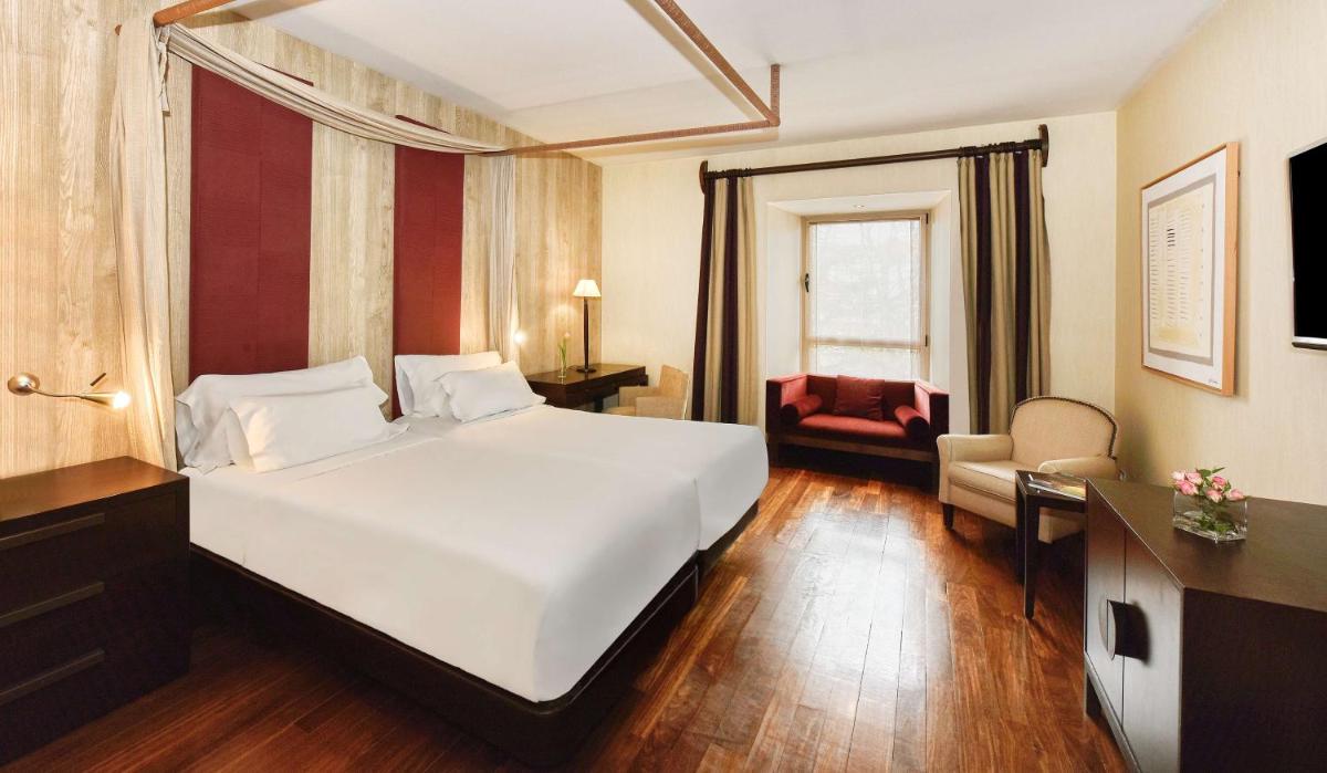 NH Collection Palacio de Burgos