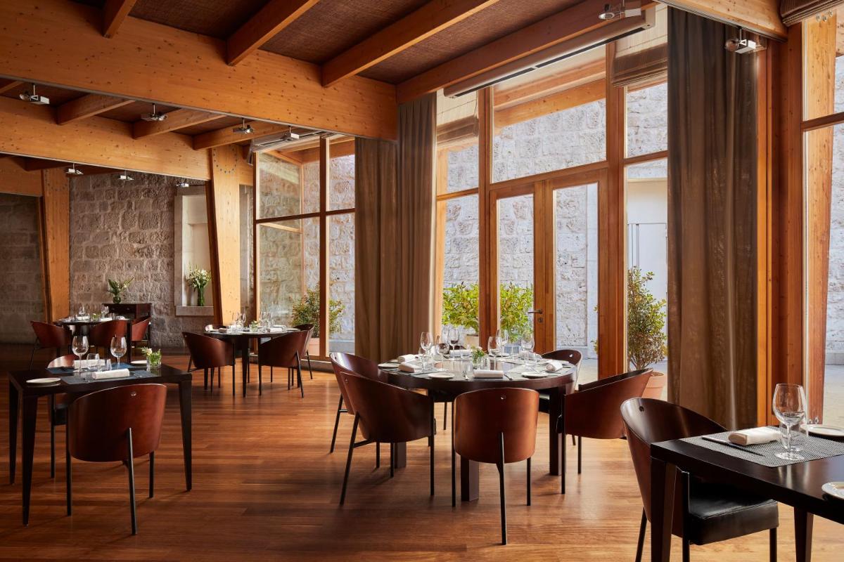 NH Collection Palacio de Burgos