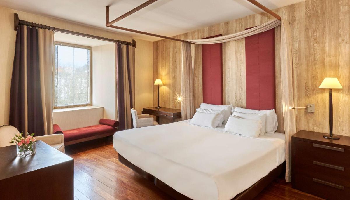 NH Collection Palacio de Burgos