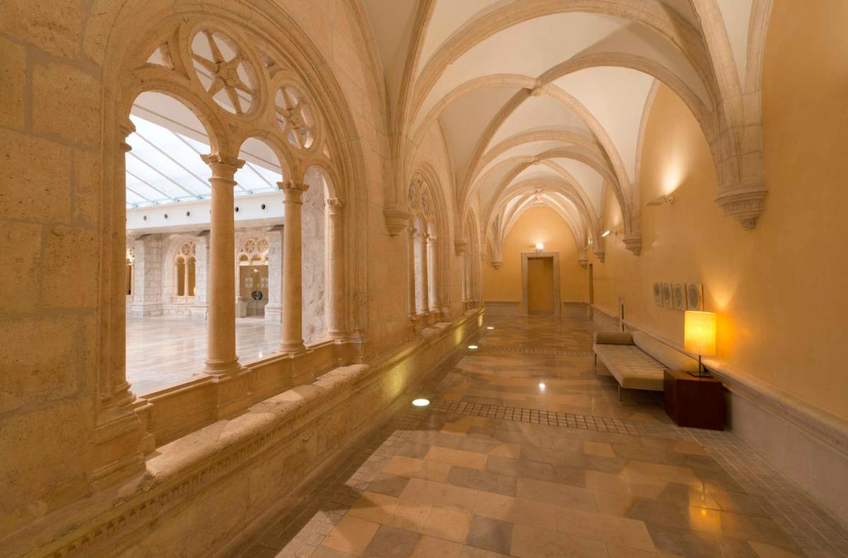 NH Collection Palacio de Burgos
