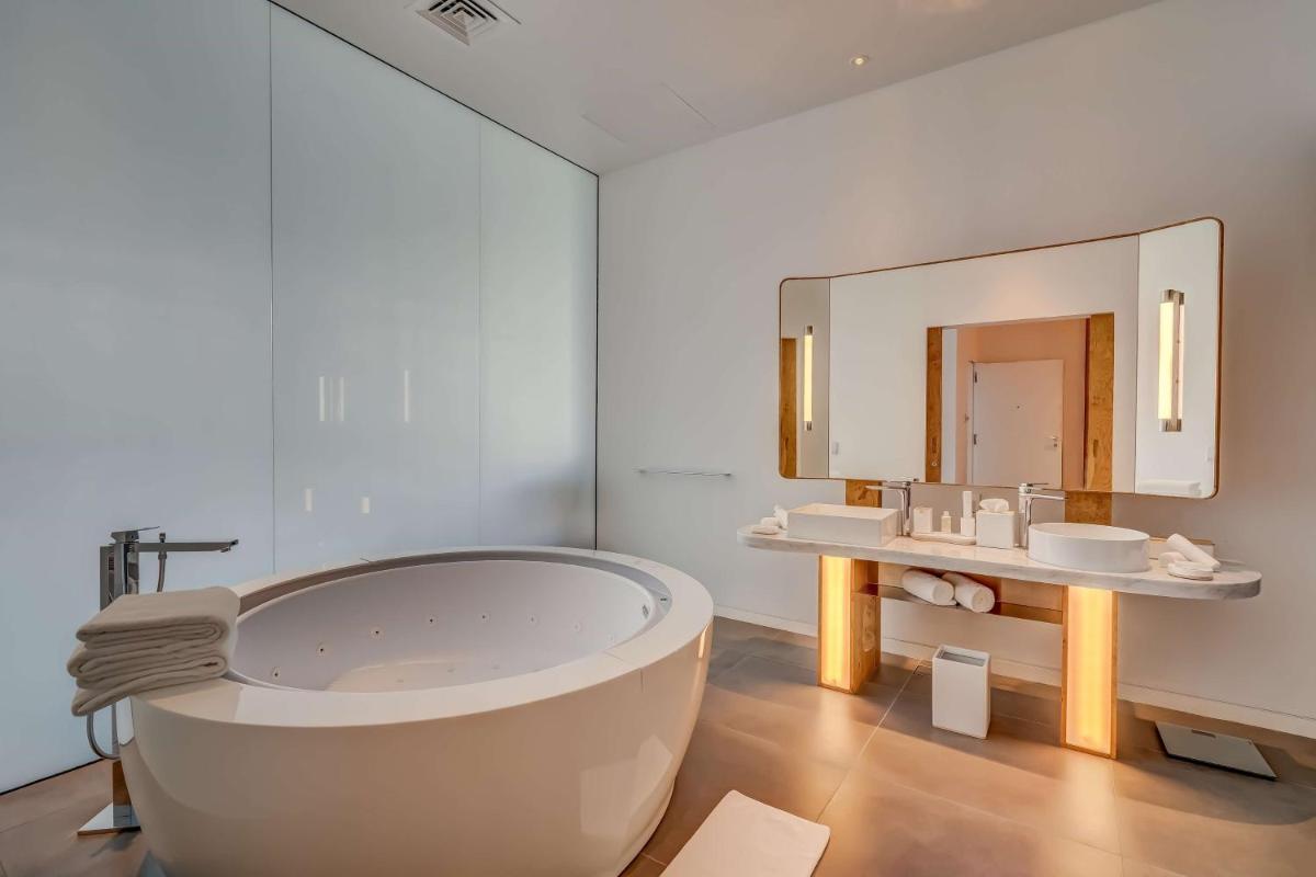 Nikki Beach Resort & Spa Dubai