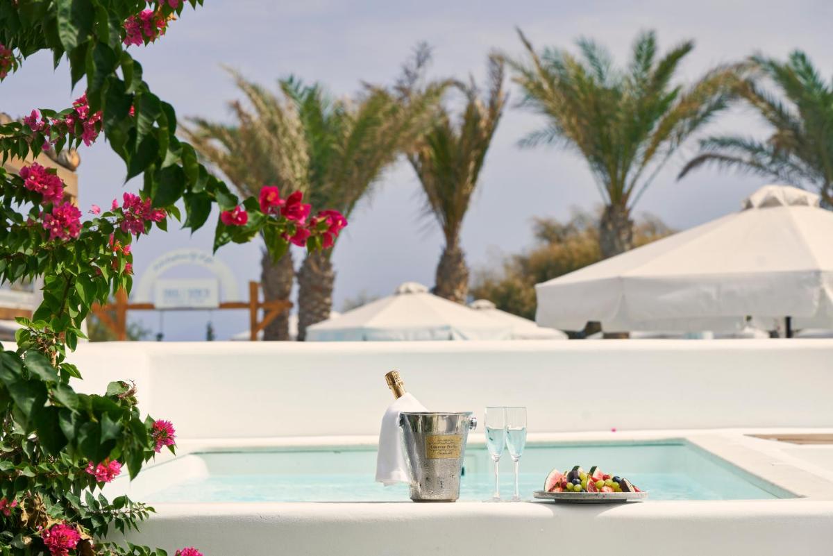 Nikki Beach Resort & Spa Santorini
