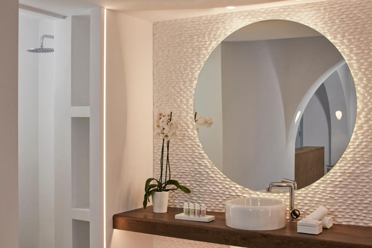 Nikki Beach Resort & Spa Santorini