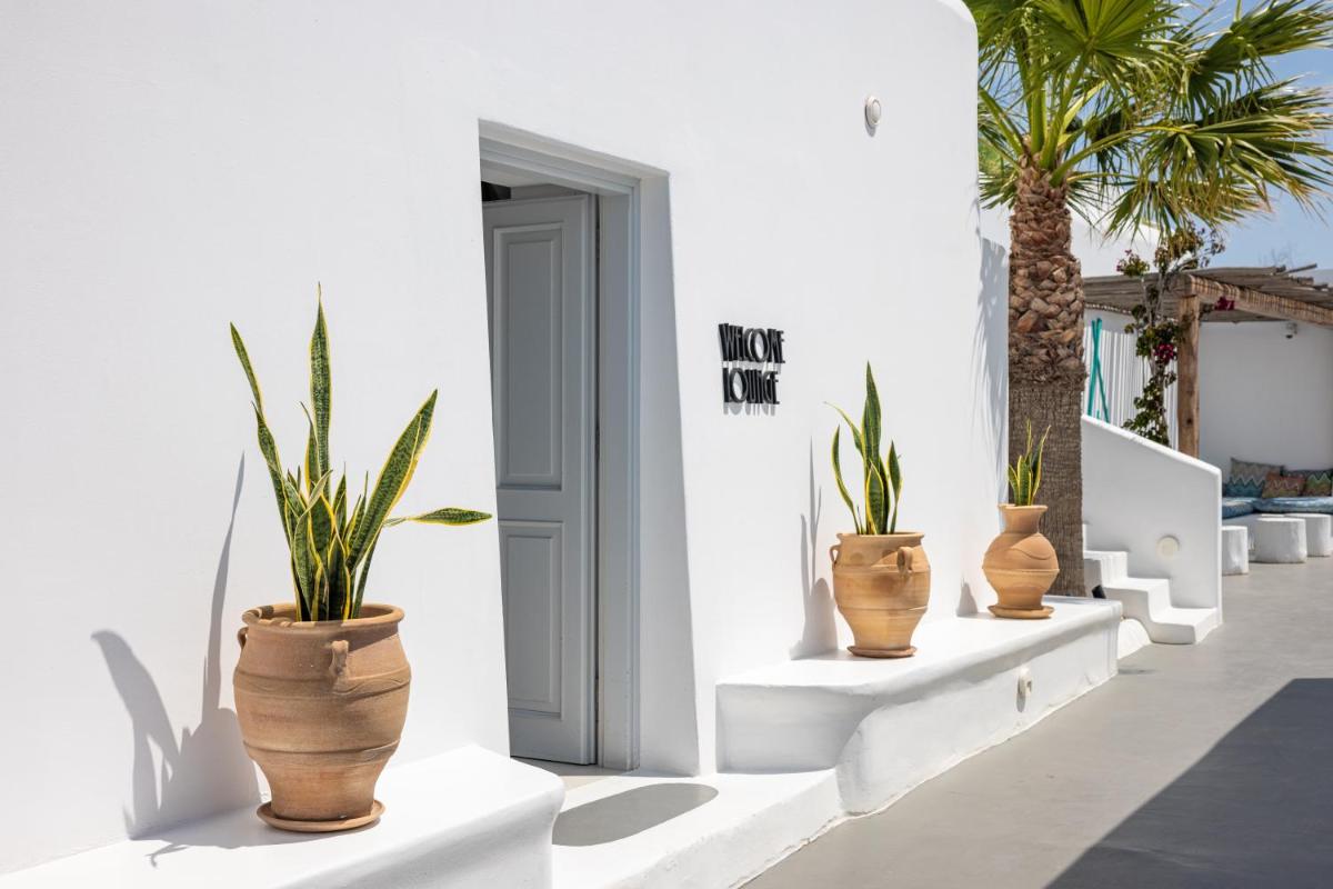 Nikki Beach Resort & Spa Santorini