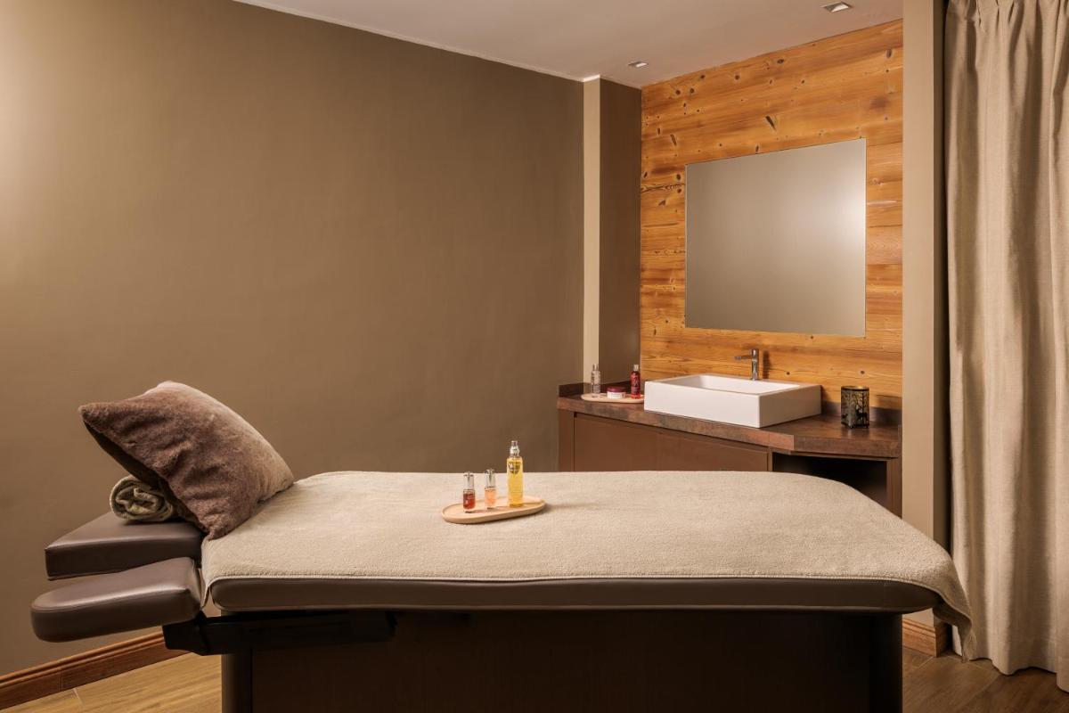 Montana Lodge & Spa, by R Collection Hotels