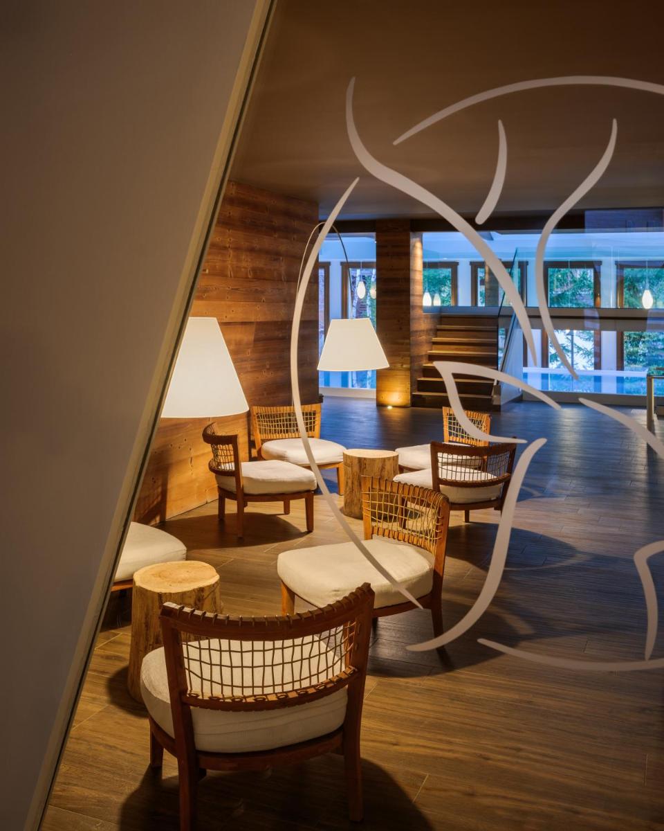 Montana Lodge & Spa, by R Collection Hotels