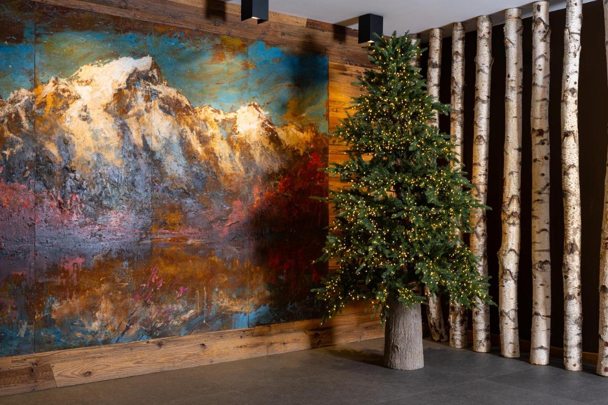 Montana Lodge & Spa, by R Collection Hotels