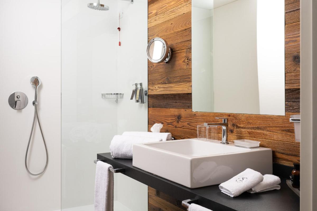Montana Lodge & Spa, by R Collection Hotels