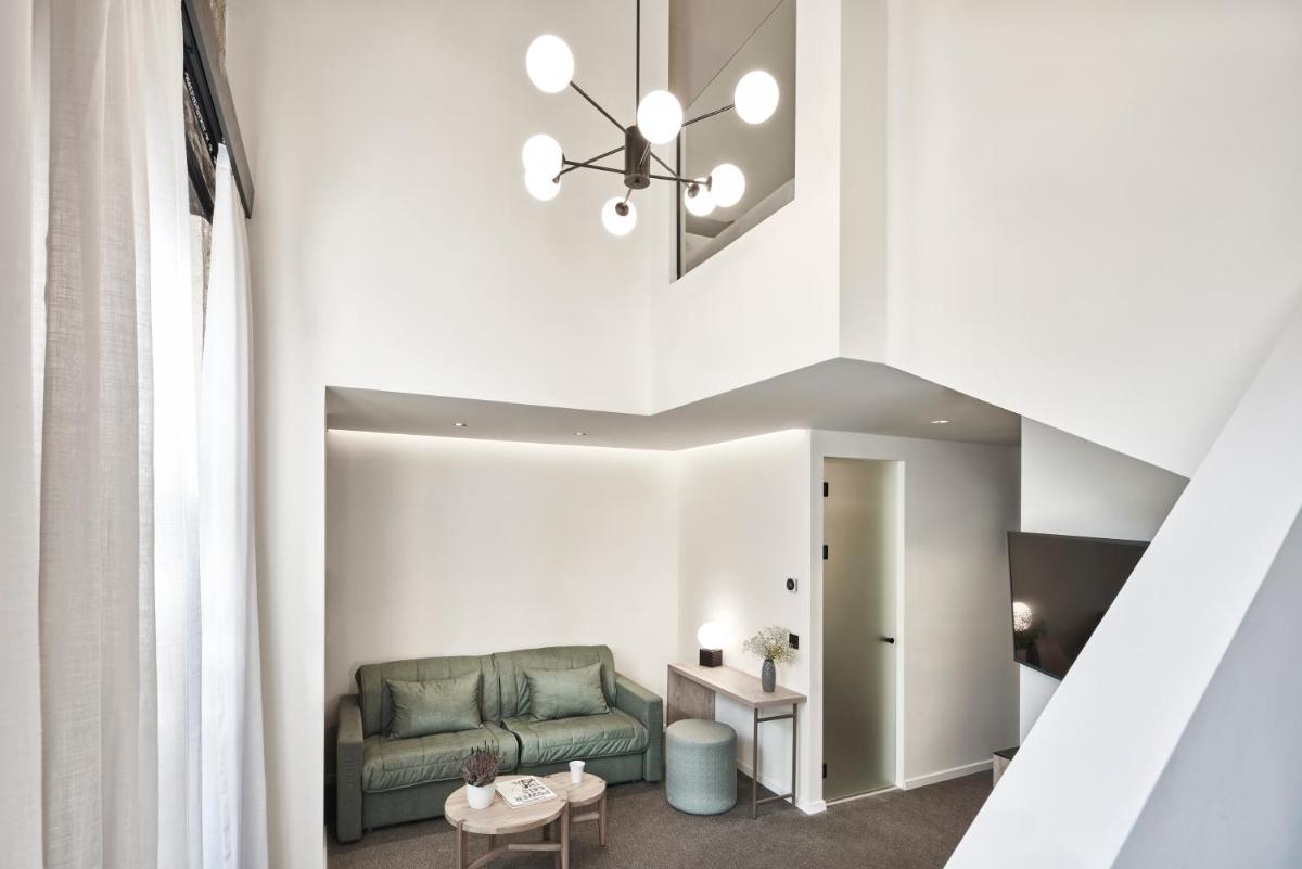 NLH MONASTIRAKI - Neighborhood Lifestyle Hotels