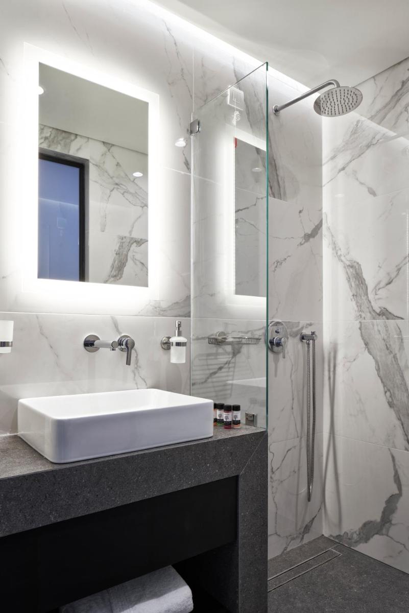 NLH MONASTIRAKI - Neighborhood Lifestyle Hotels