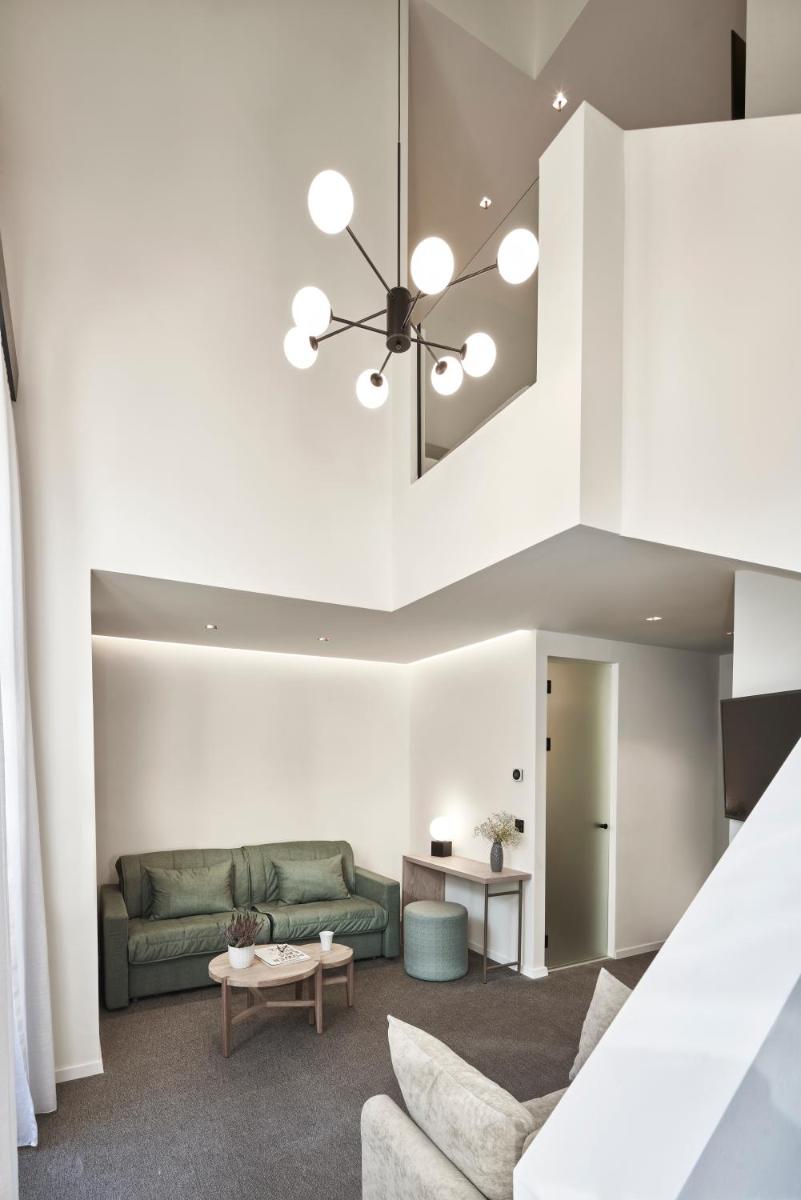 NLH MONASTIRAKI - Neighborhood Lifestyle Hotels