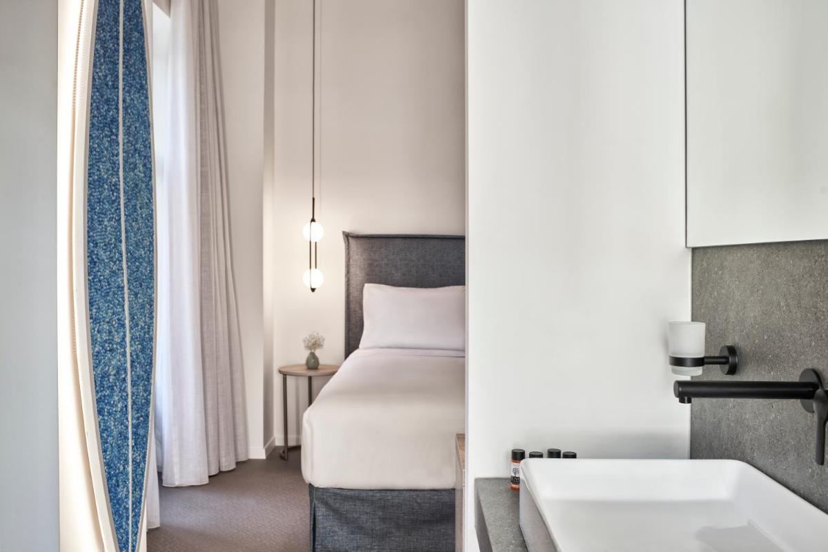 NLH MONASTIRAKI - Neighborhood Lifestyle Hotels