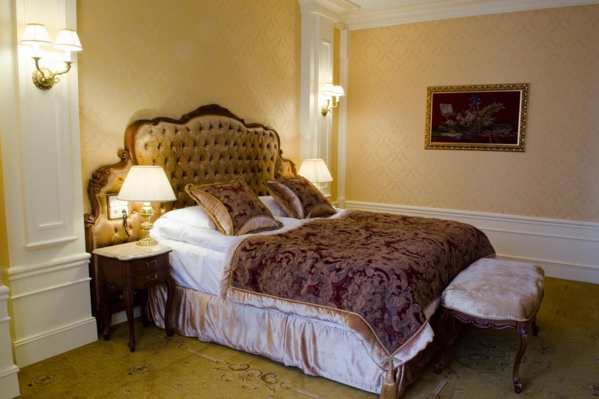 Nobilis Hotel