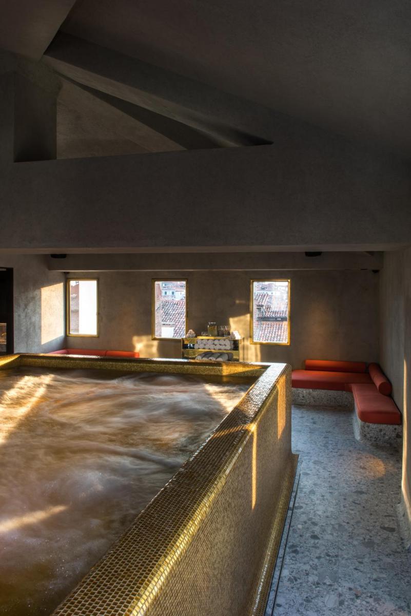 Nolinski Venezia - Evok Collection