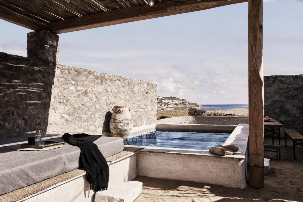 Nomad Mykonos - Small Luxury Hotels of the World