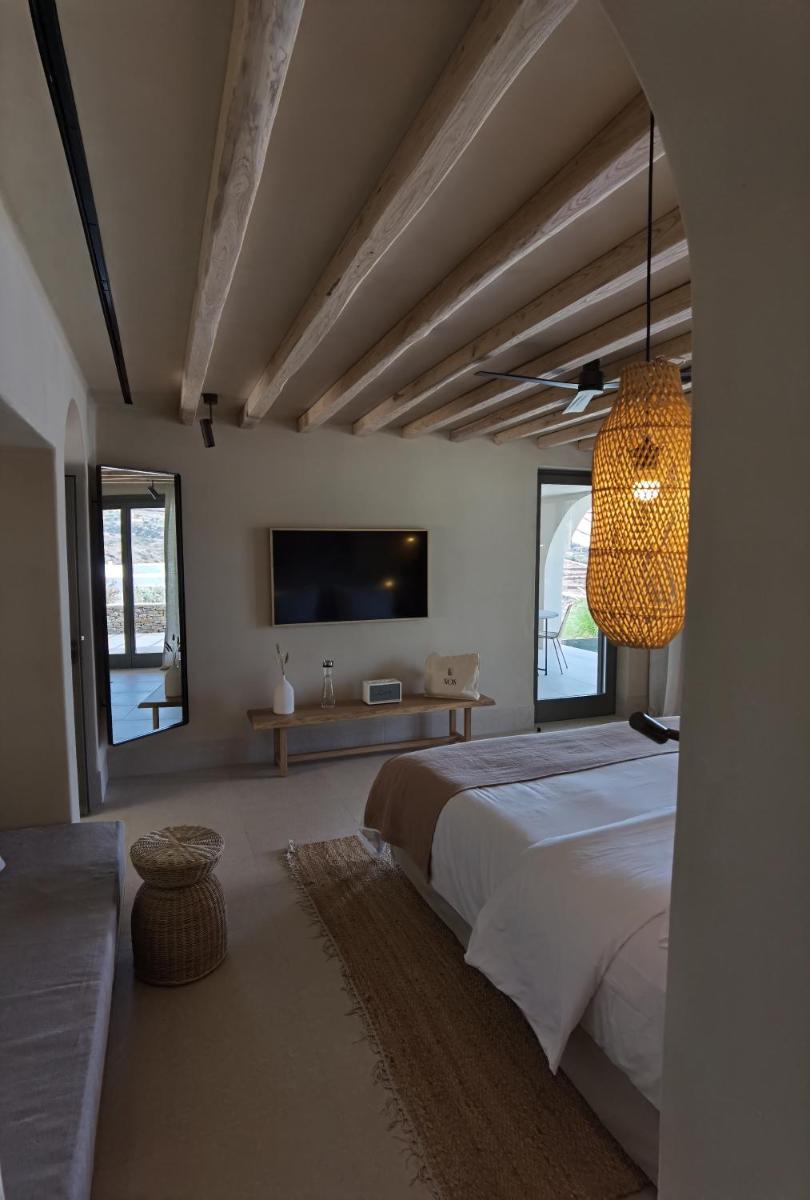 NOS Hotel & Villas