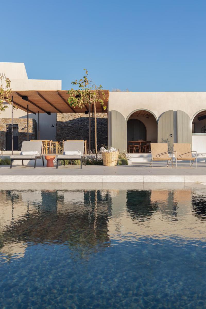 NOS Hotel & Villas