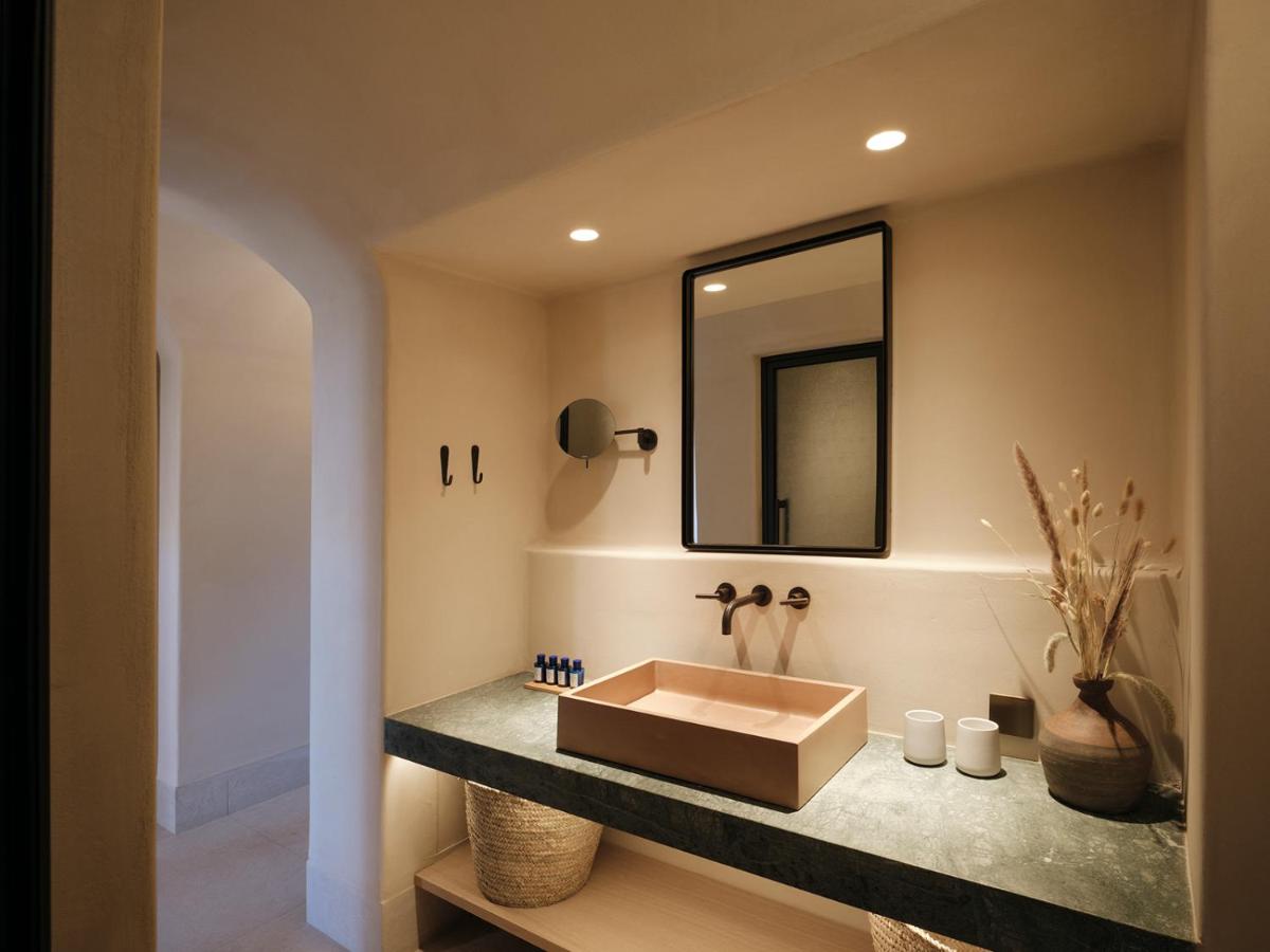 NOS Hotel & Villas