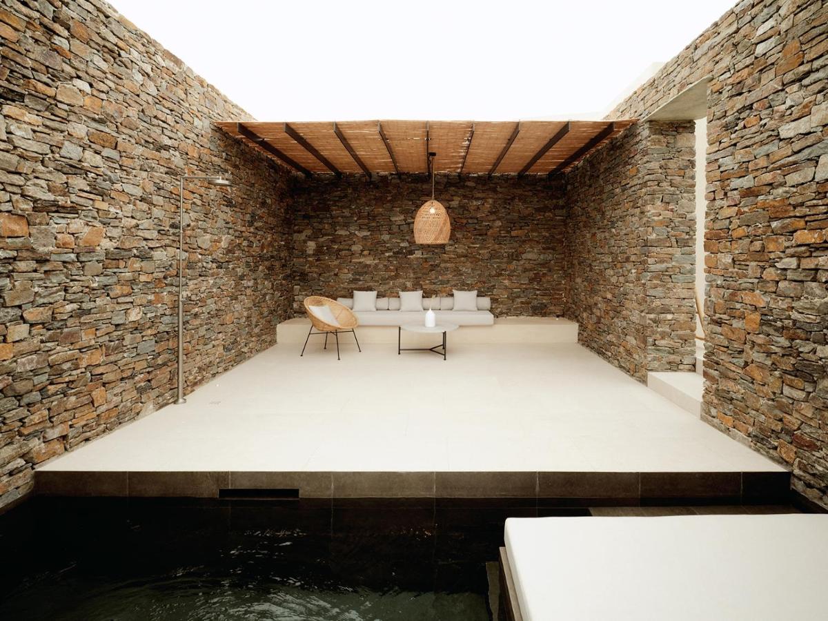 NOS Hotel & Villas