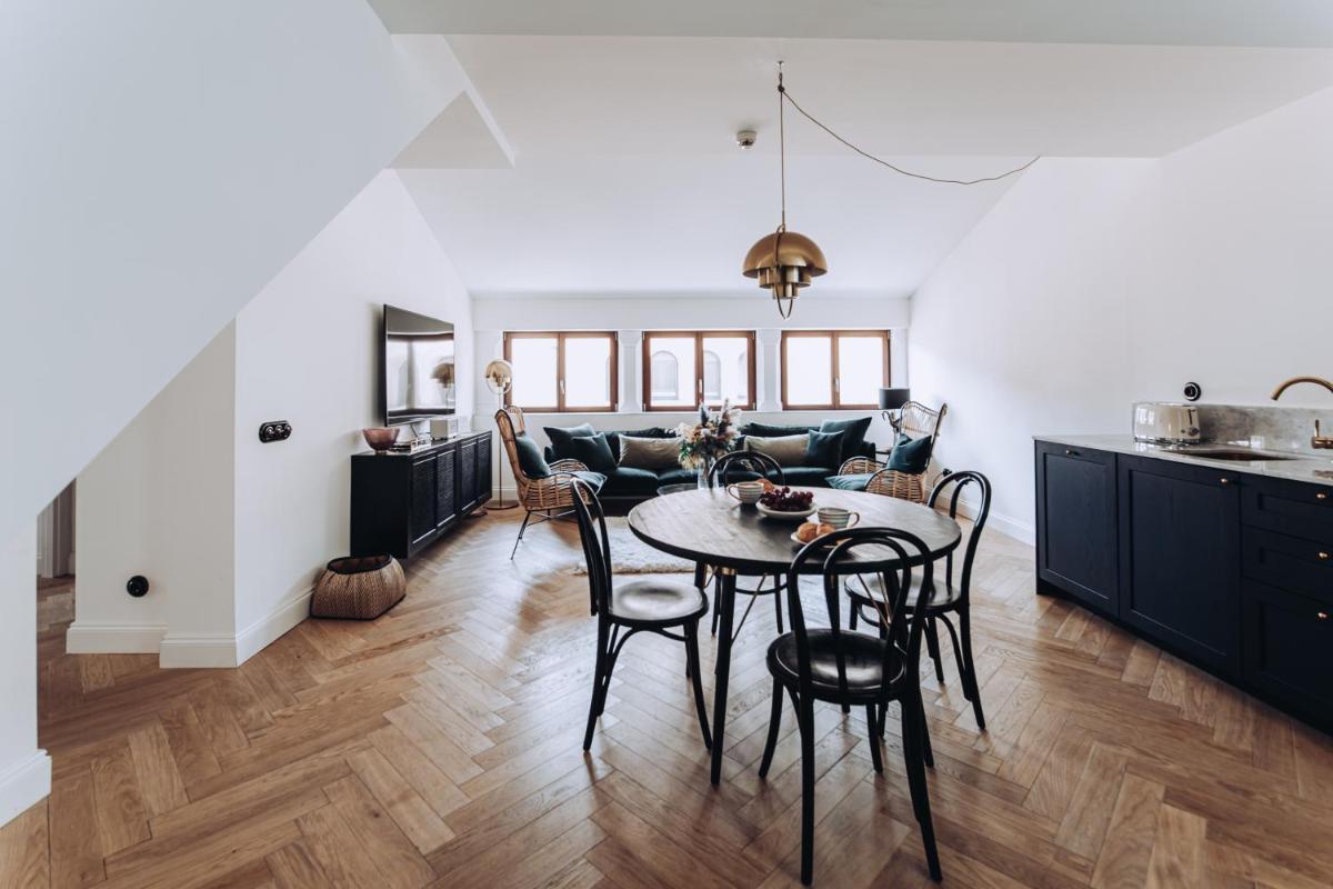 Ocho Suites & Kitchen