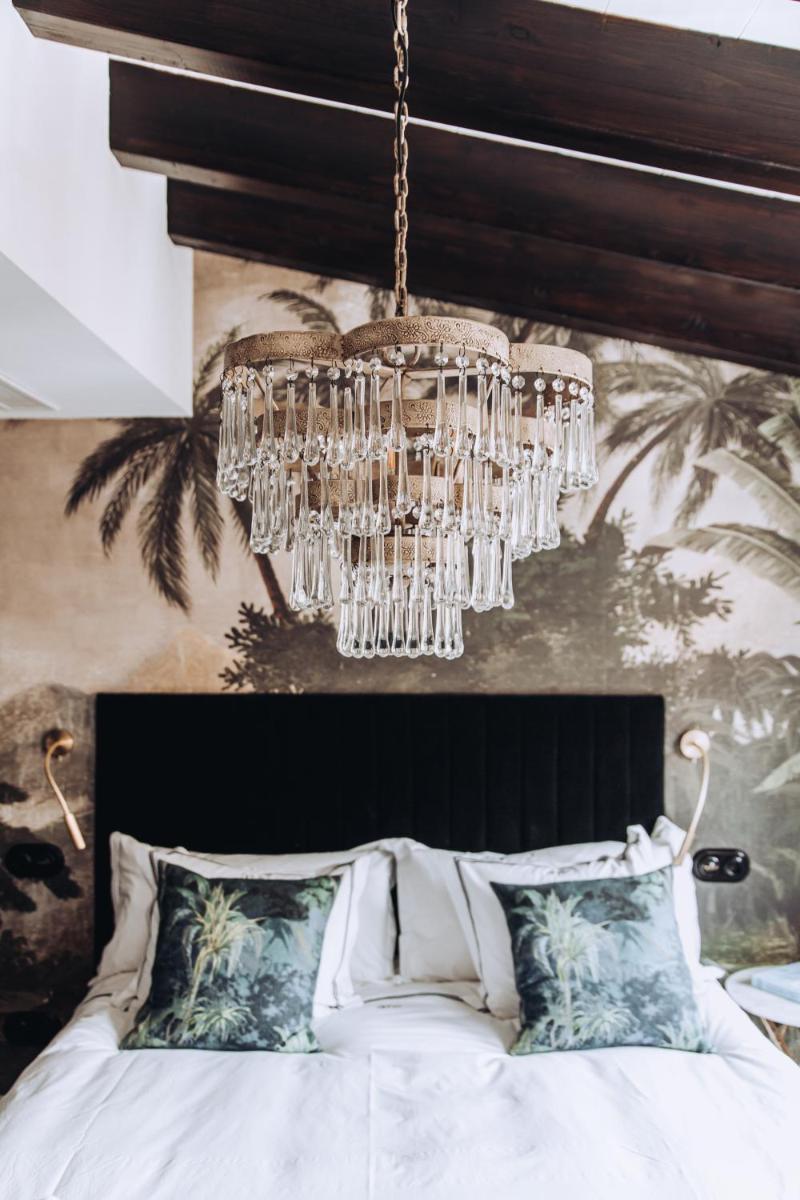 Ocho Suites & Kitchen