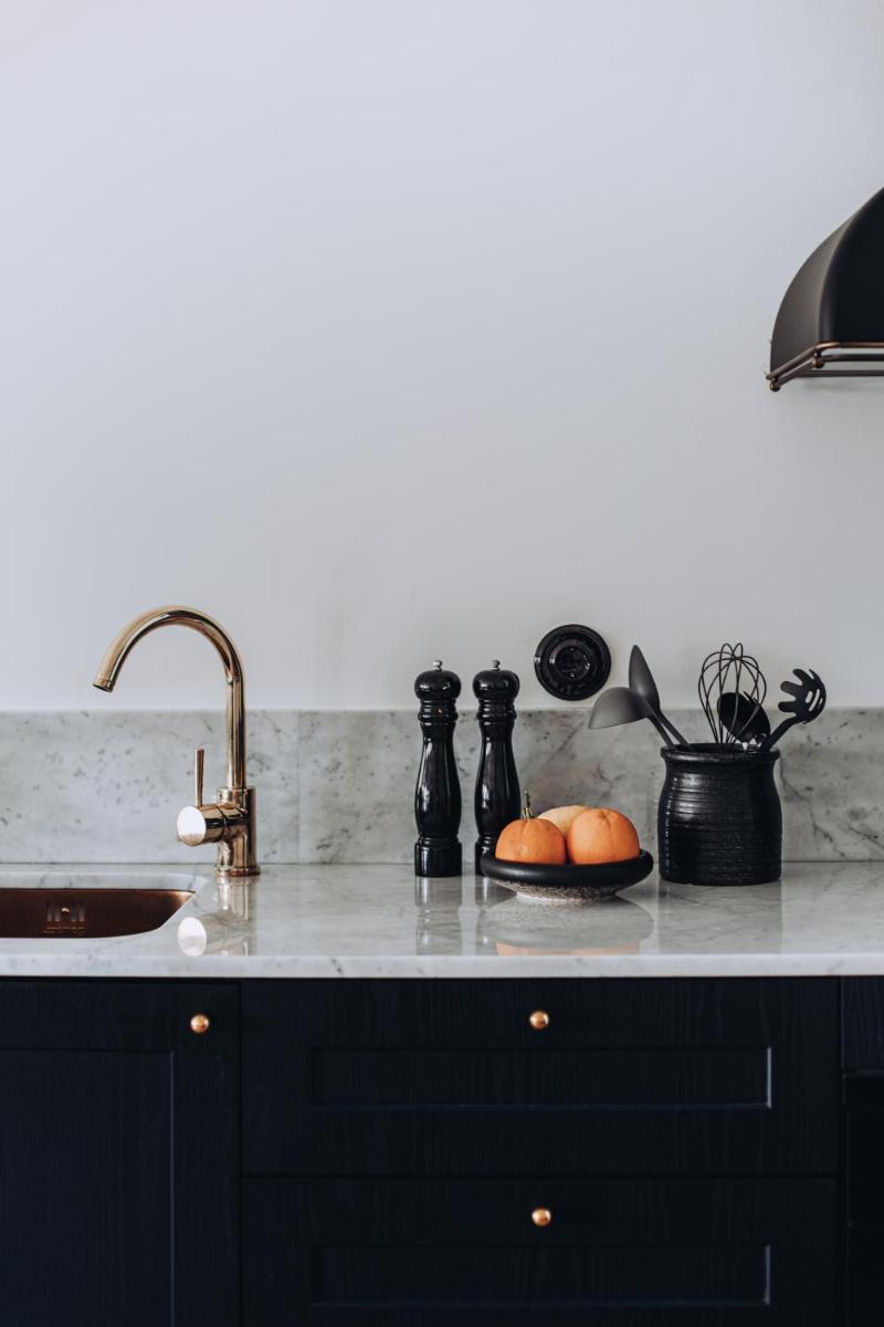 Ocho Suites & Kitchen