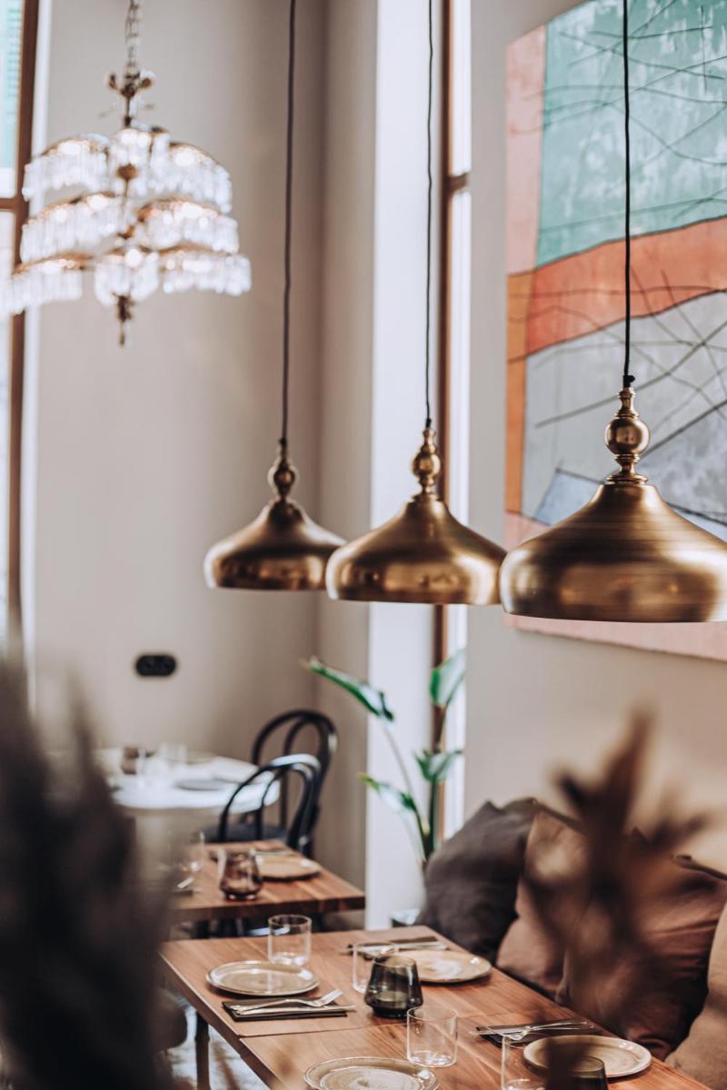 Ocho Suites & Kitchen