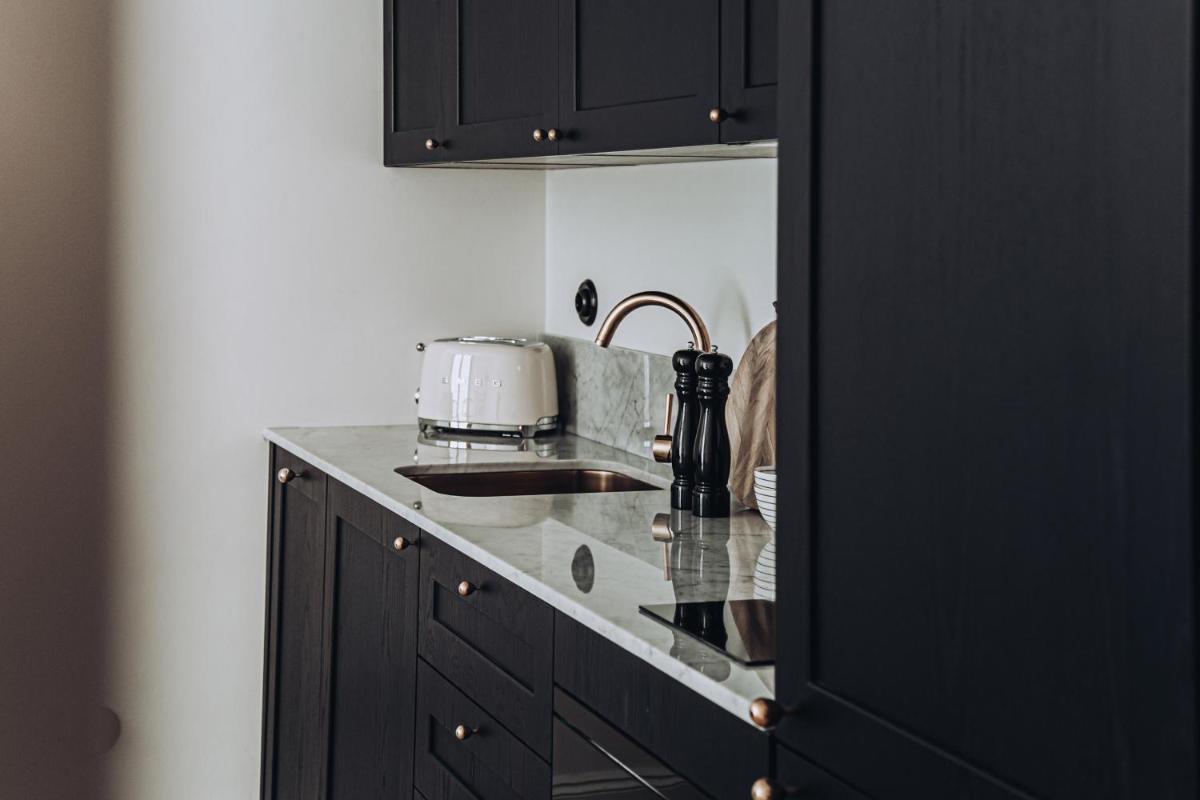 Ocho Suites & Kitchen