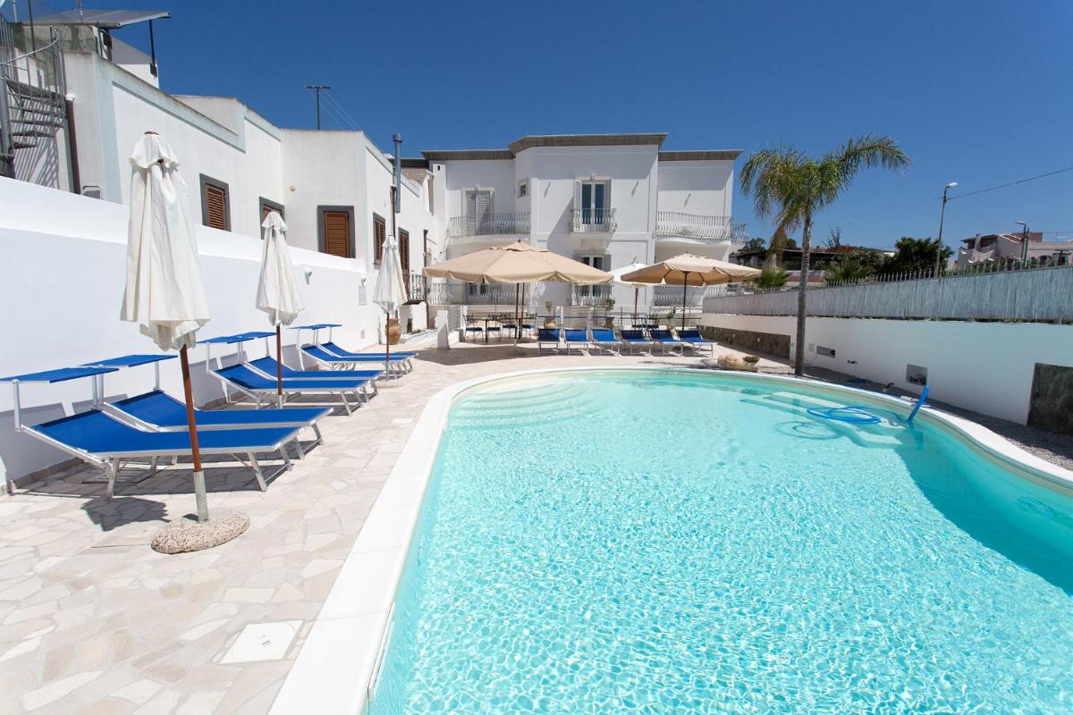 Odysseus Hotel