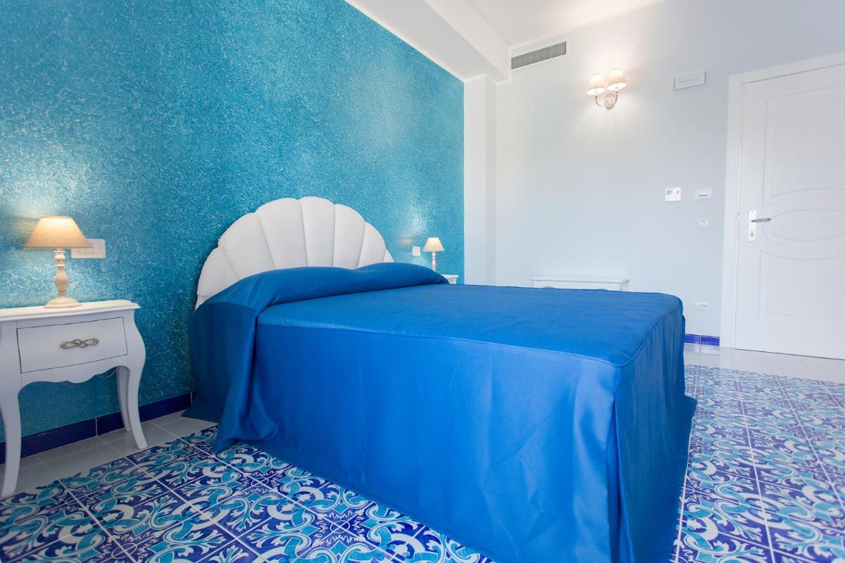 Odysseus Hotel