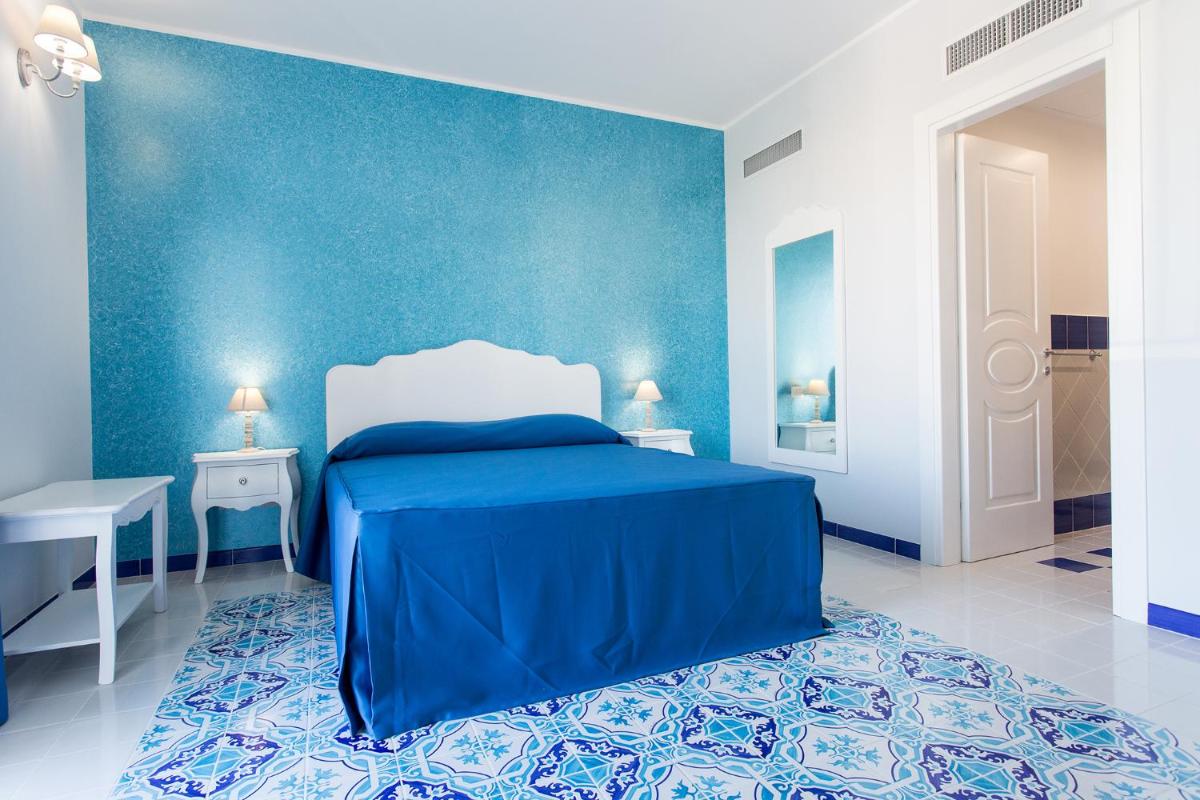 Odysseus Hotel
