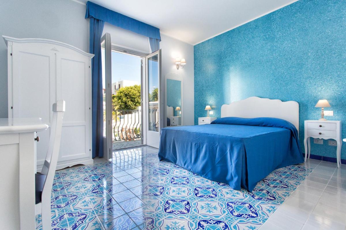 Odysseus Hotel