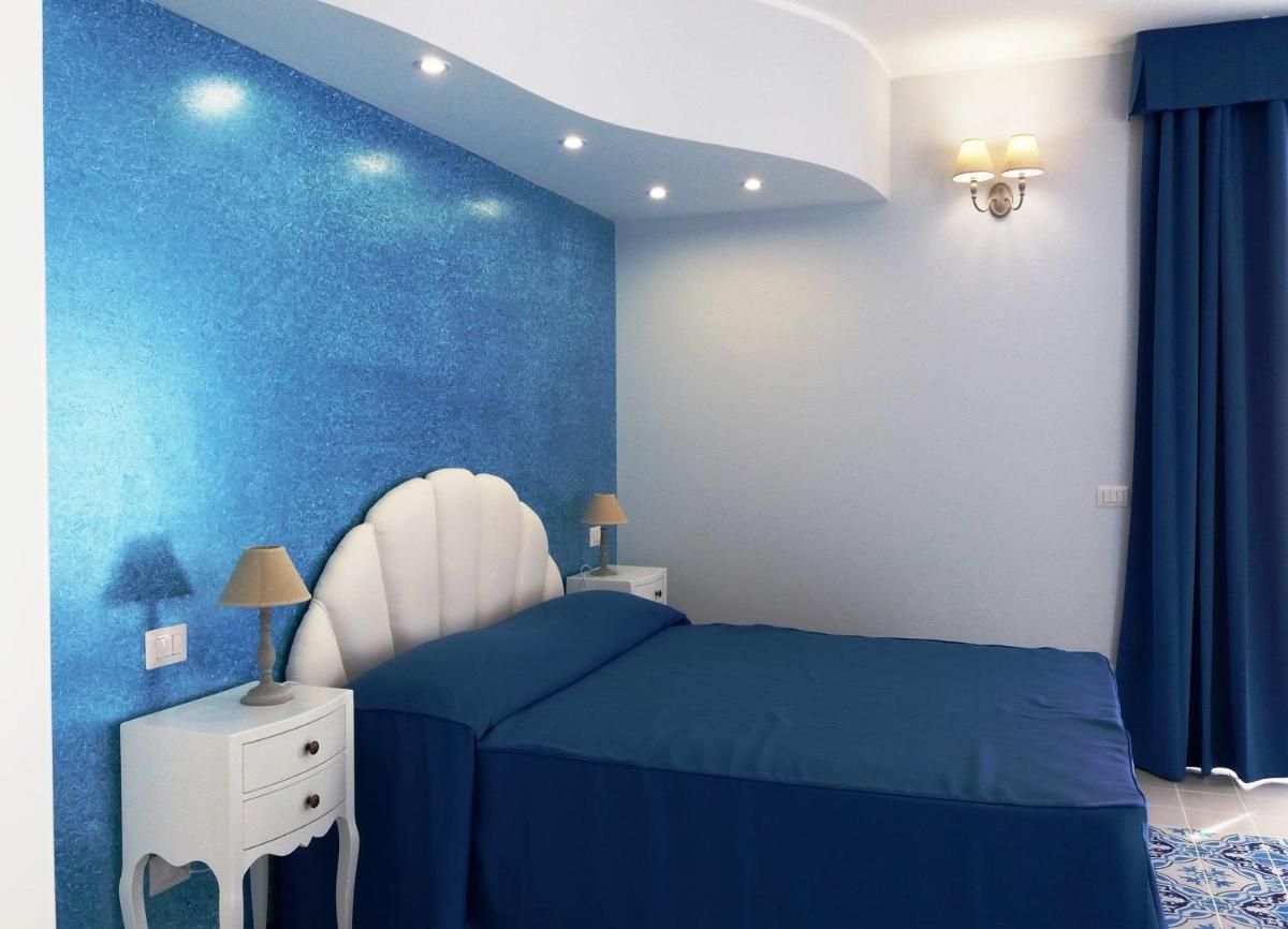 Odysseus Hotel