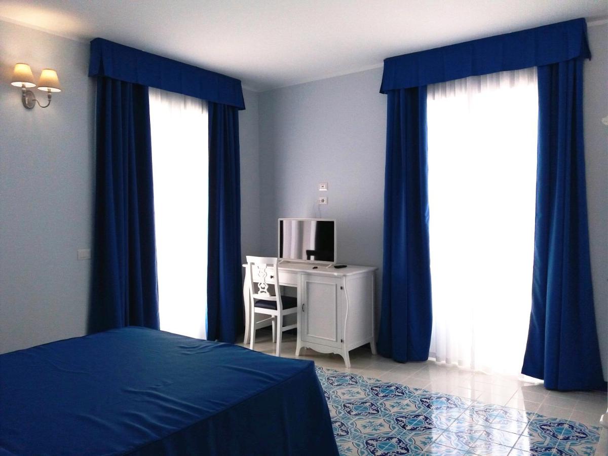 Odysseus Hotel