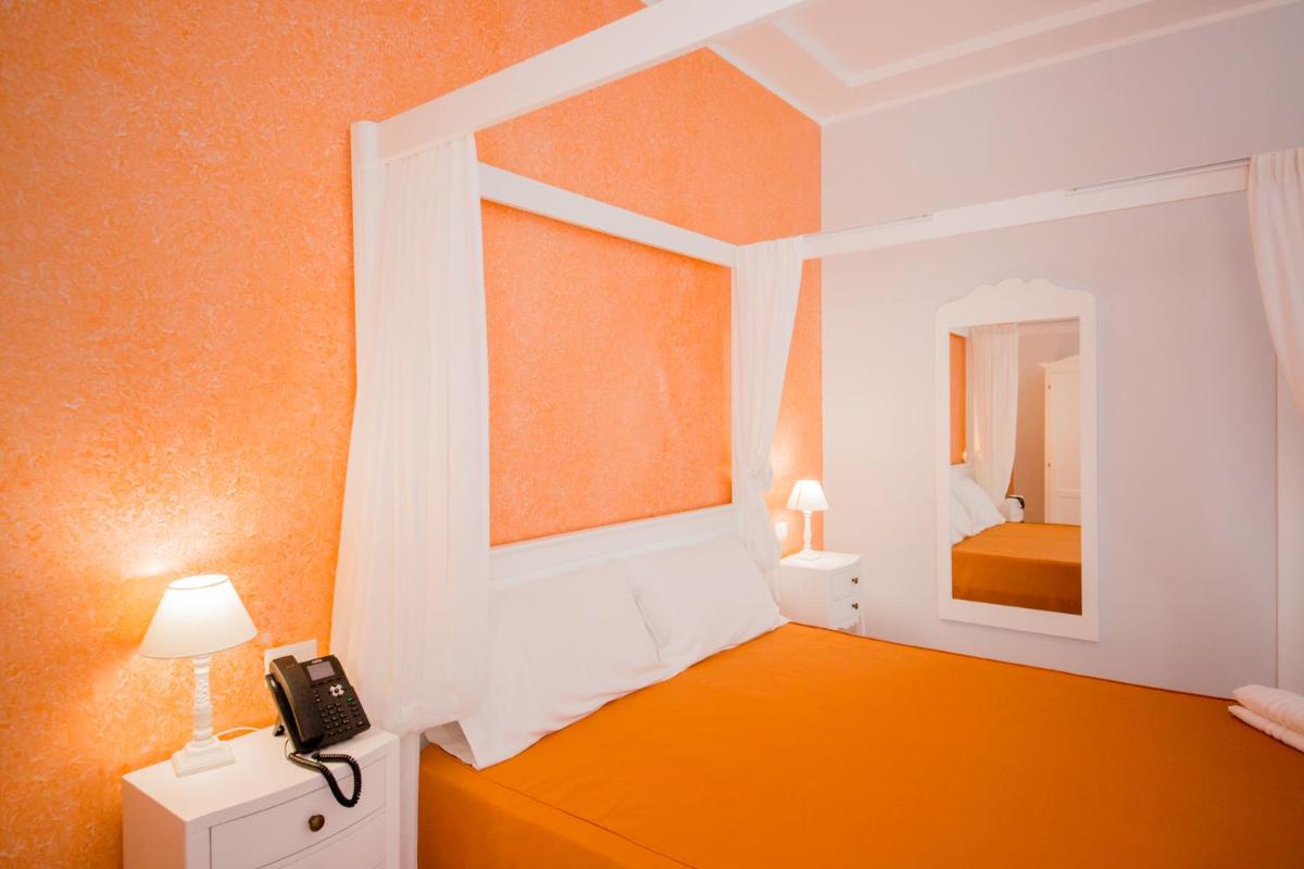 Odysseus Hotel