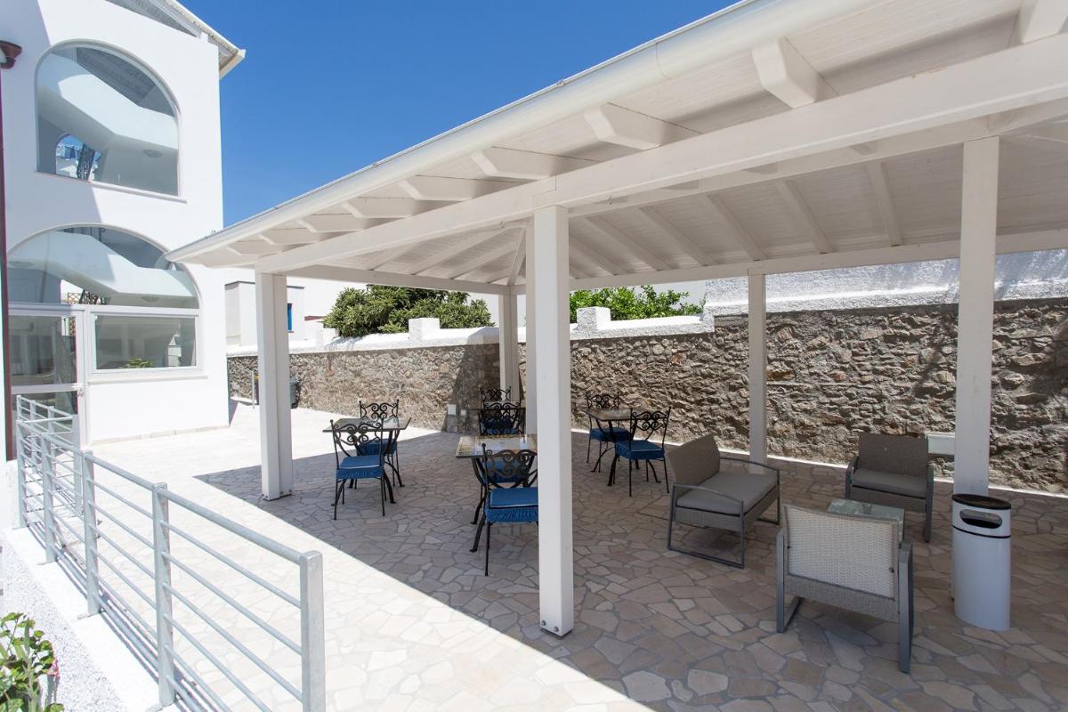 Odysseus Hotel