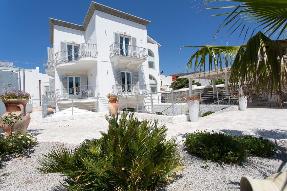 Odysseus Hotel
