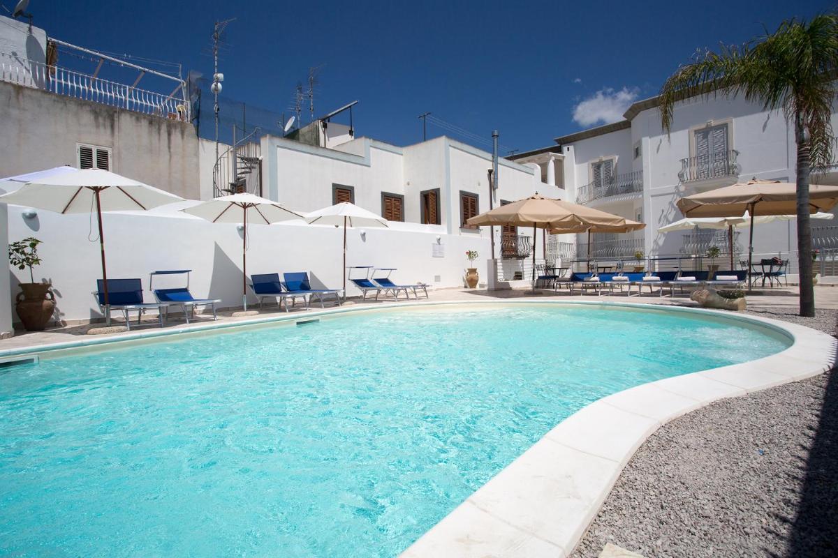Odysseus Hotel